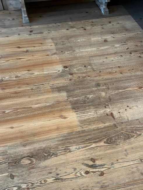 Renovierung und Reparatur von Holzb&ouml;den